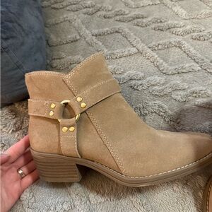 Women's House of Harlow Tan Ankle Boots size 6.5